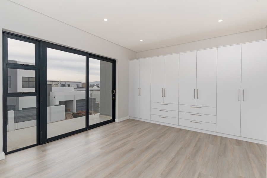4 Bedroom Property for Sale in Sandown Western Cape